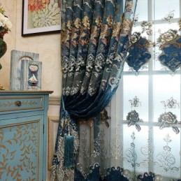 Tenda In Ciniglia Su Misura Con Ricamo A Fiori Traforati