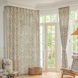 Tende In Lino Stile Americano Con Piccola Stampa Floreale