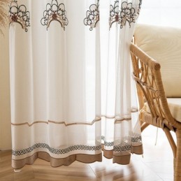 Tende In Tulle Ricamate, Eleganti Tende Per Il Soggiorno
